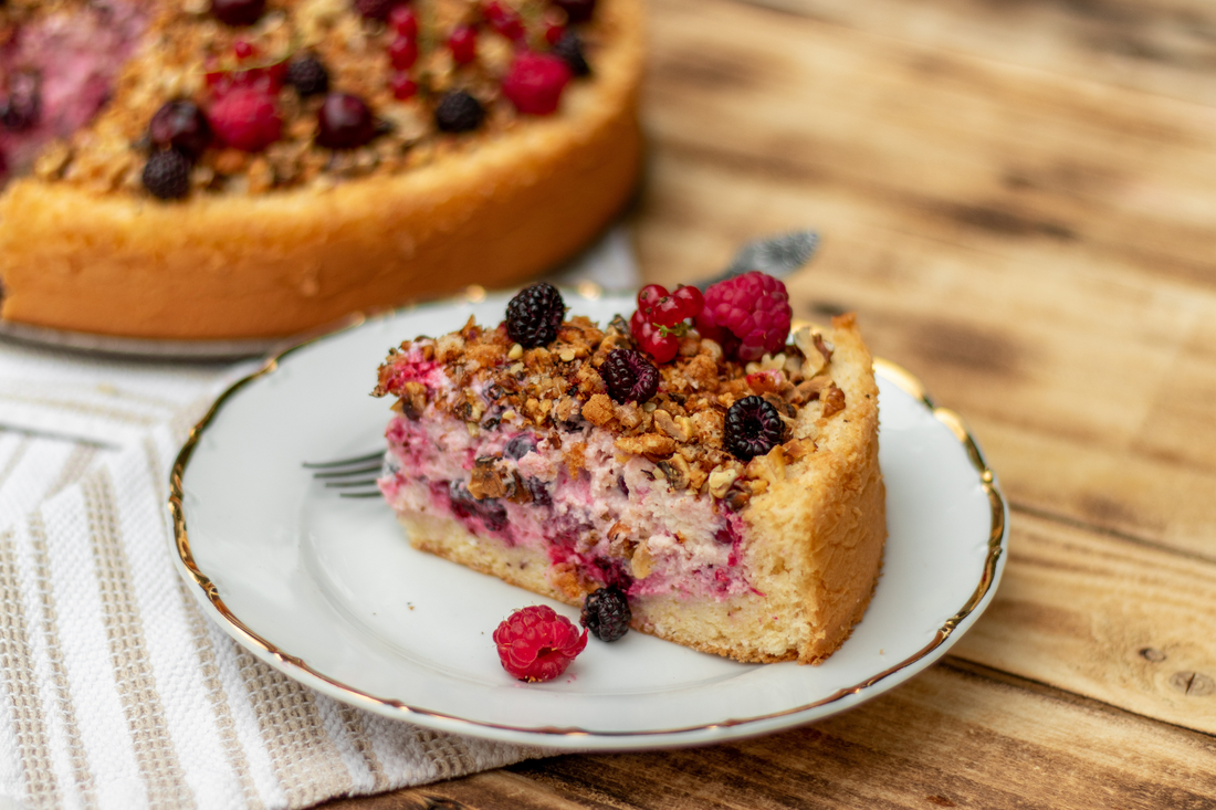 Gluten-free Raspberry and Blackberry Sponge Cake